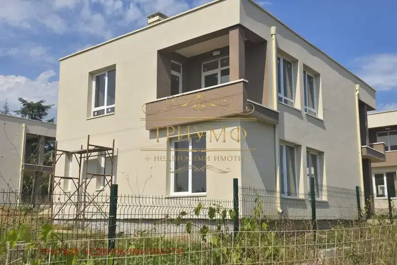House in Varna, Borovec - Yug