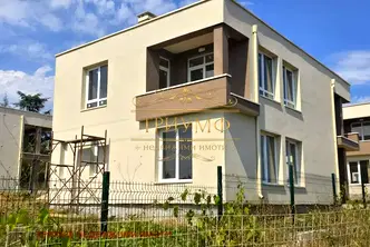 Къща във Варна, м-т Боровец - юг