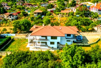 Къща във Варна, м-т Боровец - юг