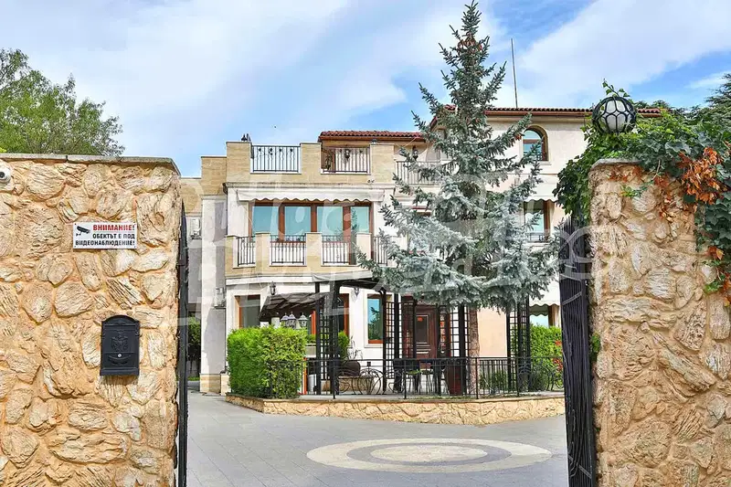 House in Varna, Dolna Traka