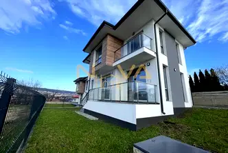 Къща във Варна, м-т Горна Трака