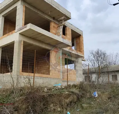 Снимка 4 — Двуетажна къща с 4 стаи в м-т Горна Трака, Варна