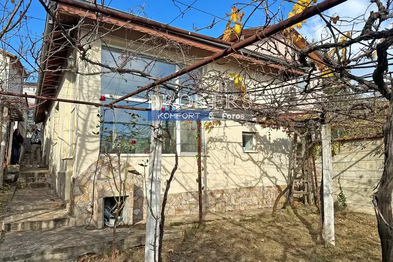 Къща във Варна, м-т Кочмар