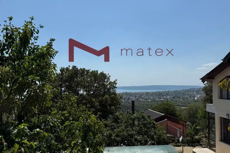 House in Varna, Manastirski Rid