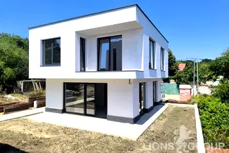 Къща във Варна, м-т Манастирски рид