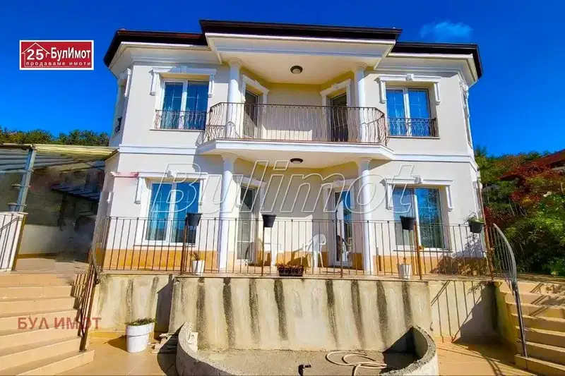 House in Varna, Manastirski Rid
