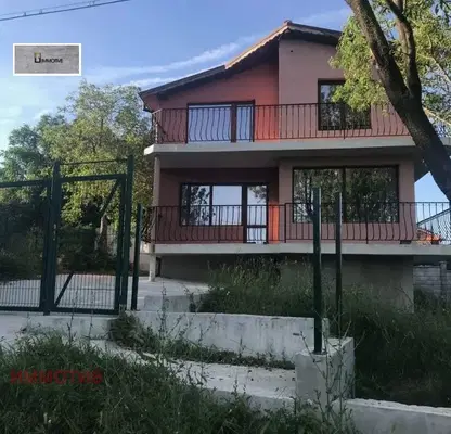 Снимка 3 — Къща във Варна, м-т Манастирски рид