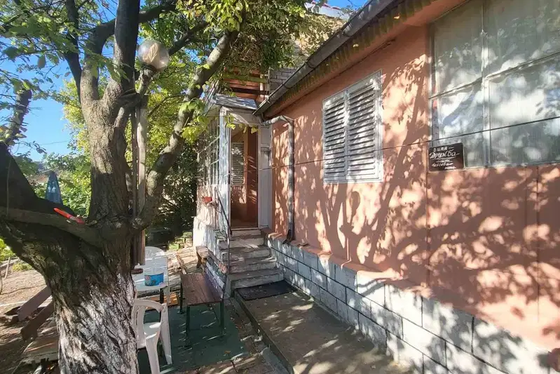 House in Varna, Manastirski Rid