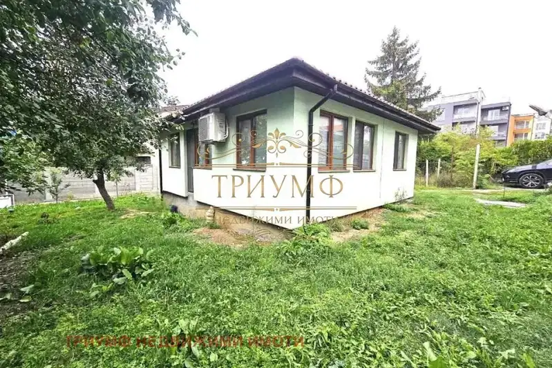 House in Varna, Pchelina