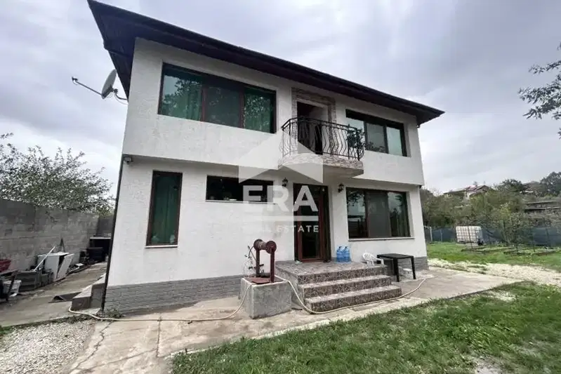 House in Varna, Perchemliyata
