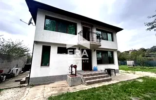 Къща във Варна, м-т Перчемлията