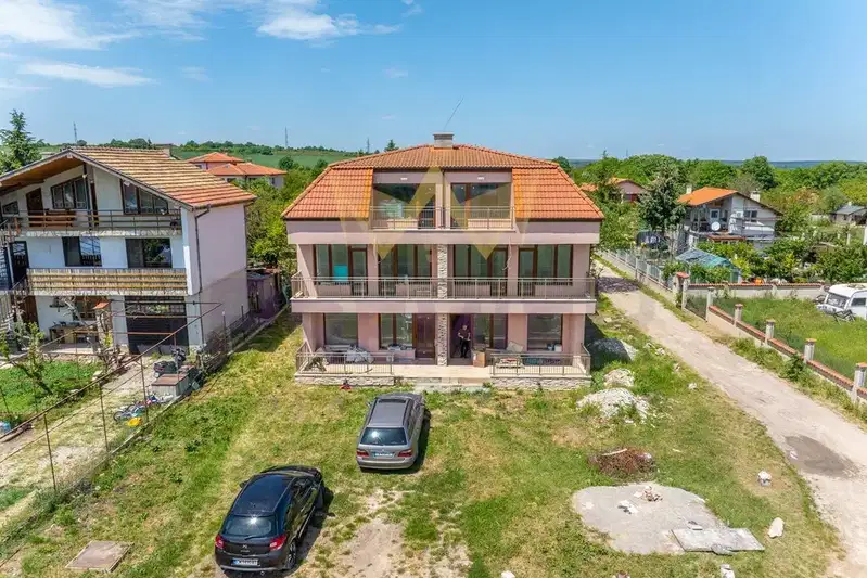 Къща във Варна, м-т Перчемлията