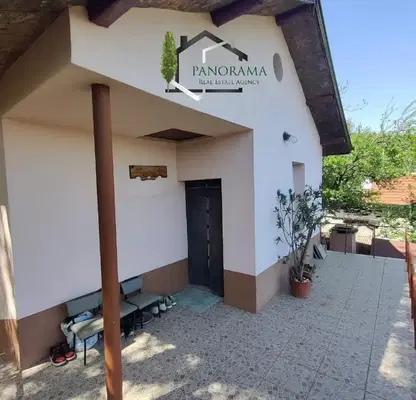 Снимка 2 — Къща в Шумен, м-т Под Манастира