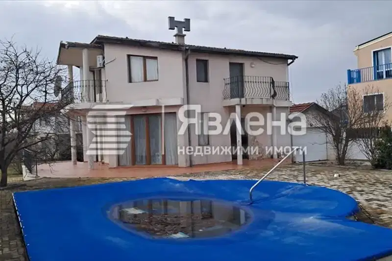 Къща във Варна, м-т Ракитника