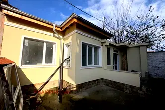 Къща в Стара Загора, Македонски
