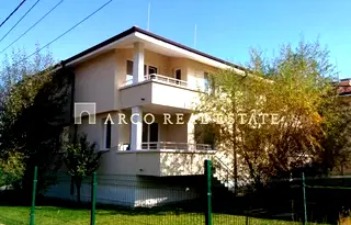 Къща в София, Манастирски ливади
