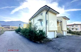 Къща в София, Манастирски ливади