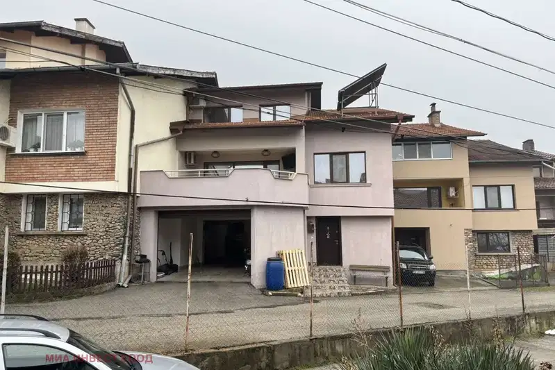 House in Vraca, Medkovec