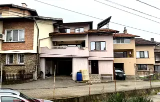 Къща във Враца, Медковец