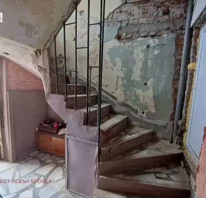 Photo 3 — House in Pernik, Mogiliche