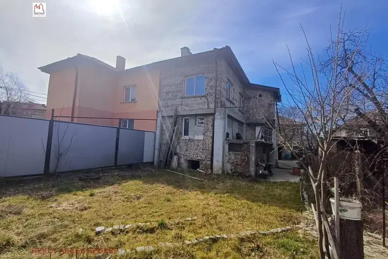 Къща в Перник, Могиличе