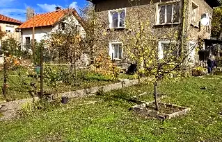 Къща в Перник, Мошино
