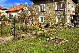 Къща в Перник, Мошино