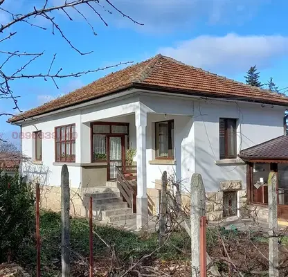 Снимка 2 — Къща в Раз, Орел