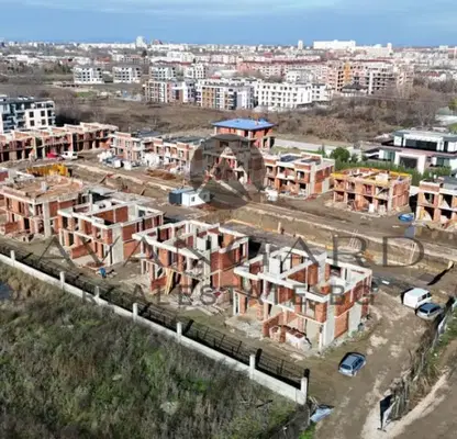 Снимка 4 — Къща в Пловдив, Остромила