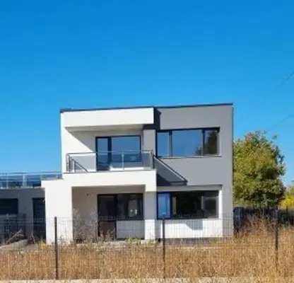 Photo 3 — House in Plovdiv, Ostromila