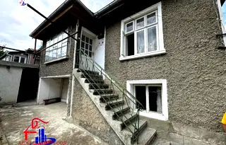 Къща в Шумен, Пазара