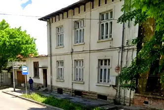 Къща в Габрово, Промишлена зона