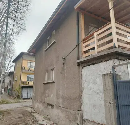 Снимка 2 — Къща в Перник, Ралица