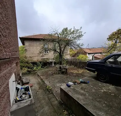 Photo 3 — House in Pernik, Ralica