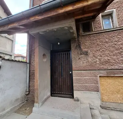 Photo 4 — House in Pernik, Ralica
