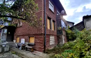 Къща в Перник, Ралица