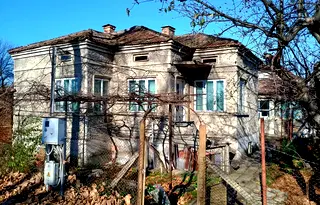Къща в Добрич, Рилци
