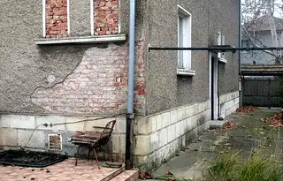 Къща в Русе, Родина 1