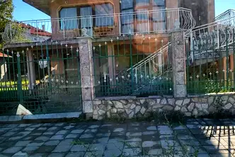 Къща в Русе, Родина 3
