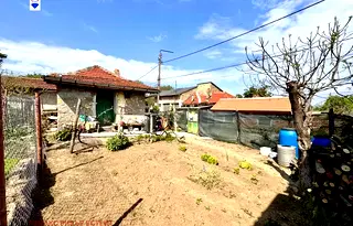 Къща в Русе, Родина 4