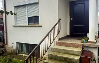 Къща в Русе, Родина 4