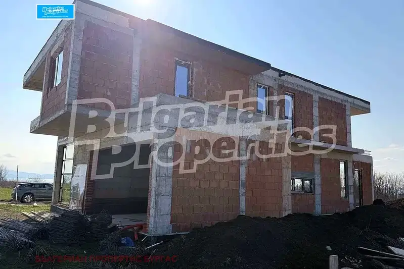Къща в Бургас, Сарафово