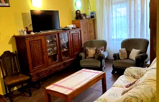 Къща в Плевен, Широк център