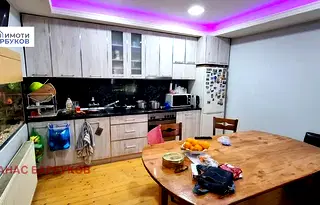 Къща в Русе, Широк център