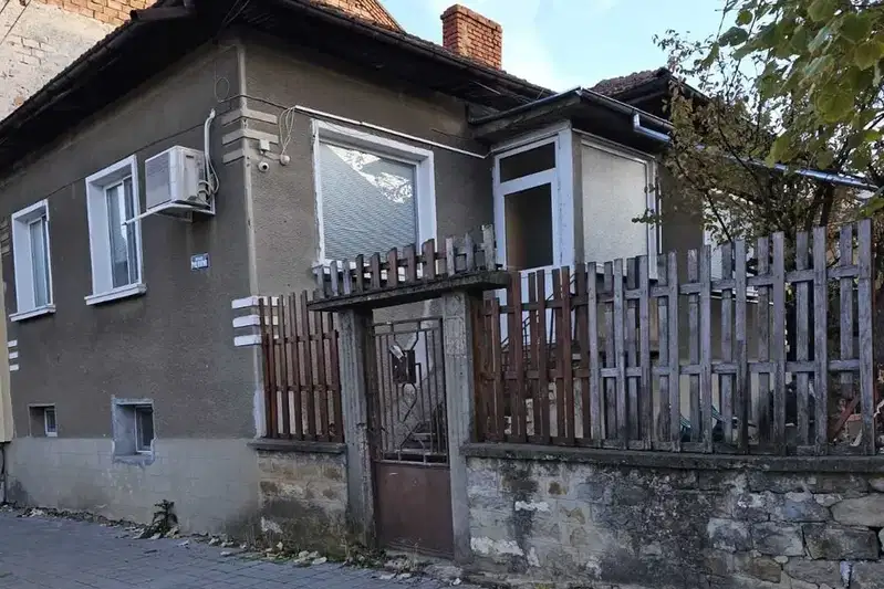 House in Lovech, Shirok Centyr