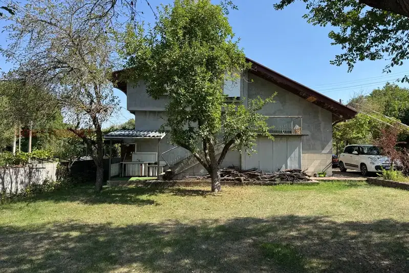 House in Pleven, Shirok Centyr