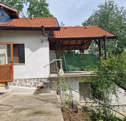 Снимка 3 — Къща в Плевен, Широк център