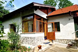 Къща в Плевен, Широк център