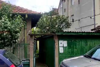 Къща в Монтана, Широк център