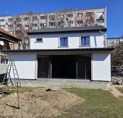 Снимка 2 — Къща в Пазарджик, Ставропол